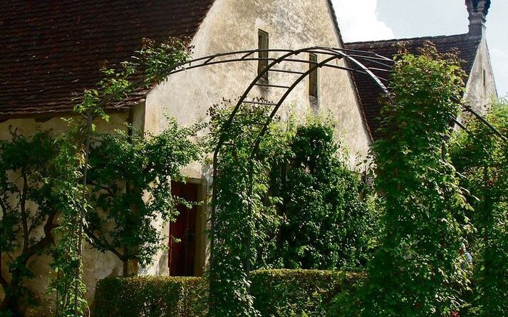 In den einzelnen Häuschen wohnten die Mönche und widmeten sich in den vorgelagerten Gärten der Kontemplation. 