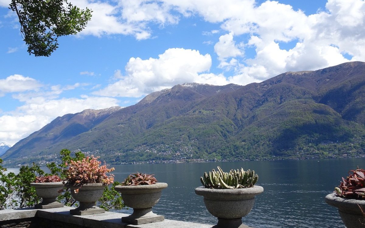 Sicht von der Terrasse des Restaurants und Hotels Emden.