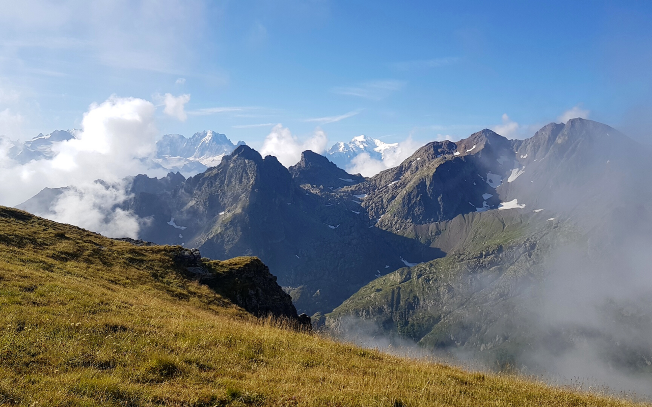 Wanderungen können einem an die schönsten Orte führen – es ist aber wichtig sich dem Schwierigkeitsgrades des Weges bewusst zu sein und das Wichtigste dabei zu haben.