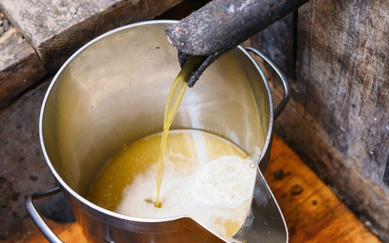 Nussöl gilt heute als Gourmetprodukt, wurde aber früher als Brennstoff genutzt.