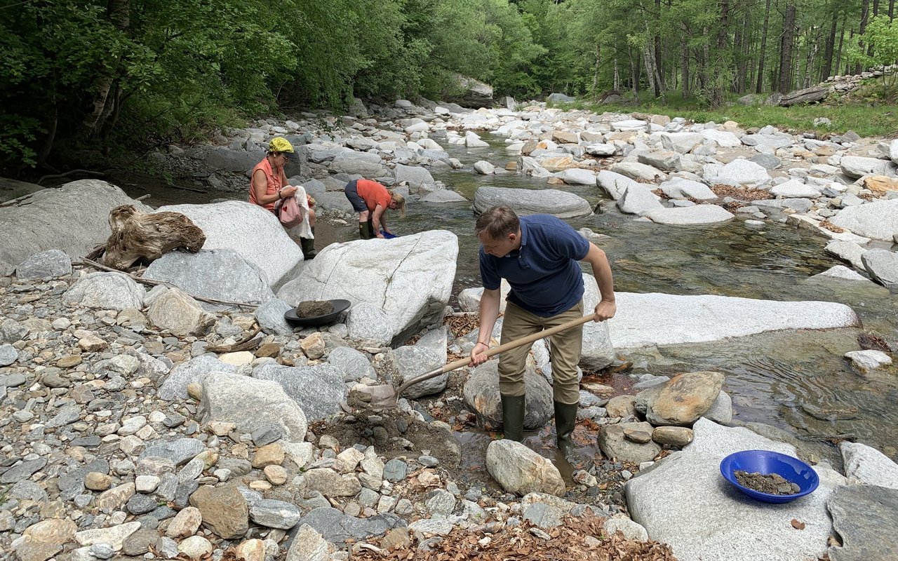 Ob in der Mine oder im Fluss, Goldsuchen ist kein Zuckerschlecken. Macht aber jede Menge Spass.