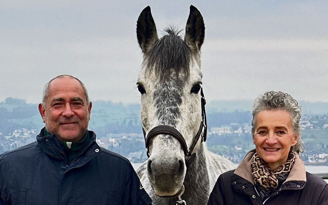 Corrado Goggia und Andrea Domig mit Alma in der Mitte.